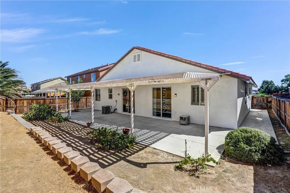14966 Halona Victorville, CA 92394