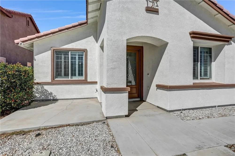14966 Halona Victorville, CA 92394