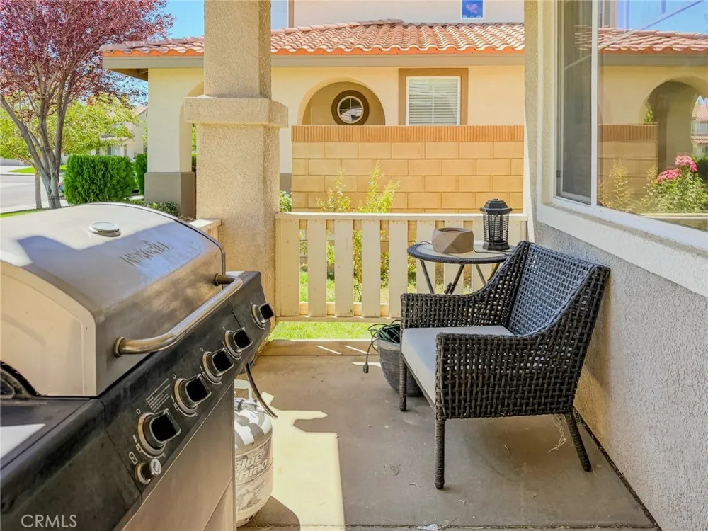 43759 Brandon Thomas Way Lancaster, CA 93536