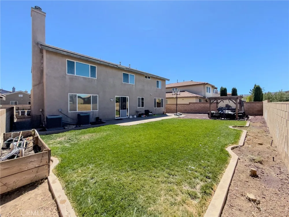 43759 Brandon Thomas Way Lancaster, CA 93536