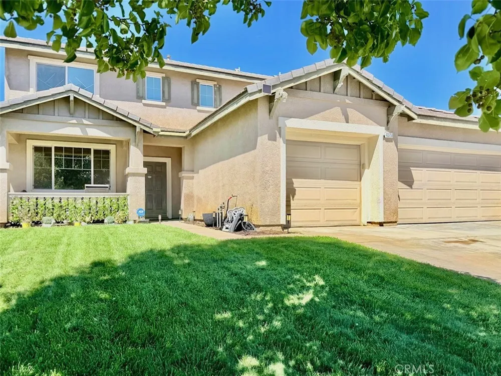 43759 Brandon Thomas Way Lancaster, CA 93536