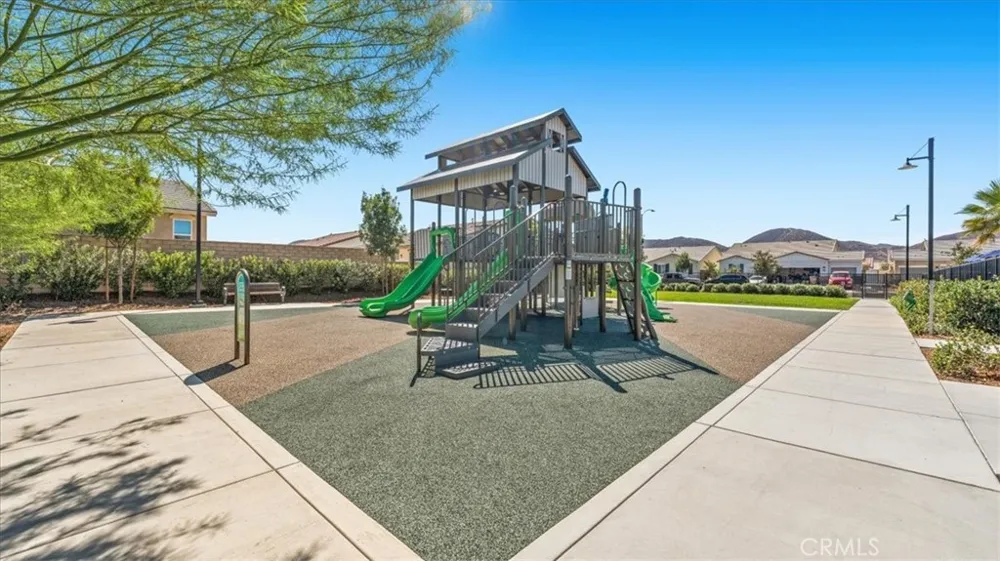 1808 Tapaderos Hemet, CA 92545