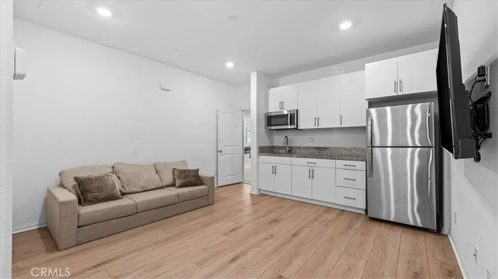 1808 Tapaderos Hemet, CA 92545