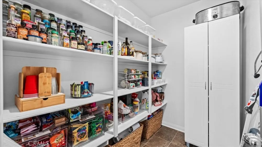 1808 Tapaderos Hemet, CA 92545