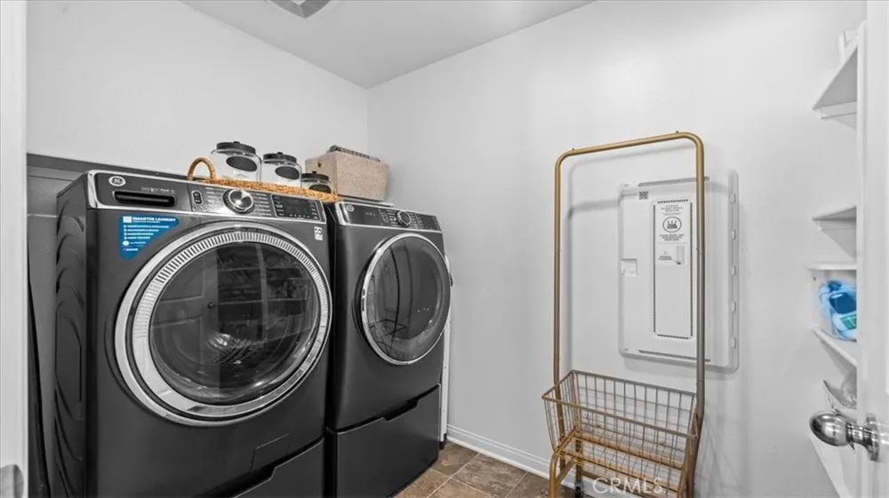 1808 Tapaderos Hemet, CA 92545