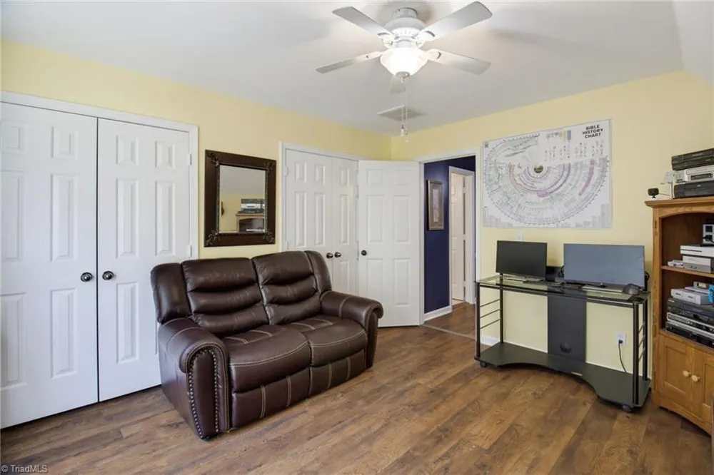 3607 Cardinal Ridge Drive Greensboro, NC 27410