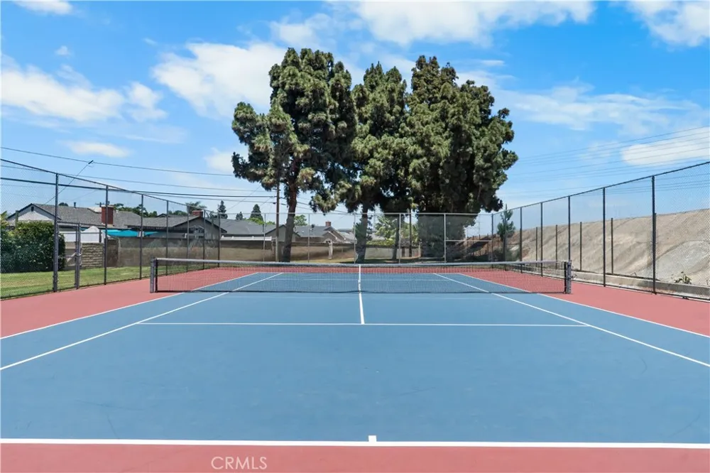 852 Kallin Avenue Long Beach, CA 90815