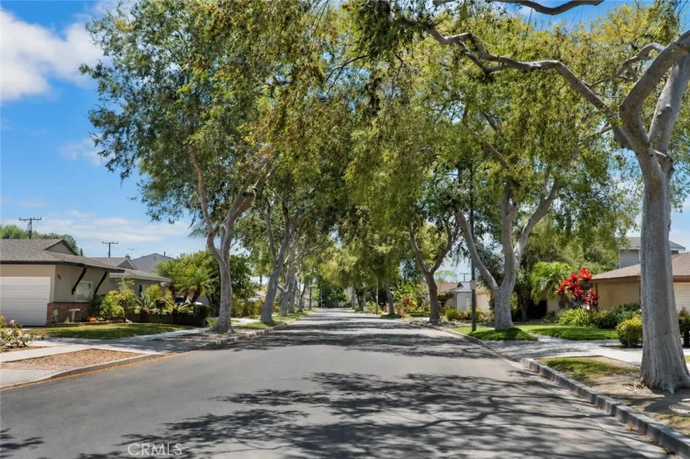 852 Kallin Avenue Long Beach, CA 90815