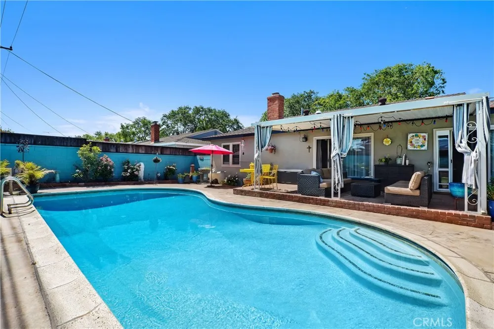 852 Kallin Avenue Long Beach, CA 90815