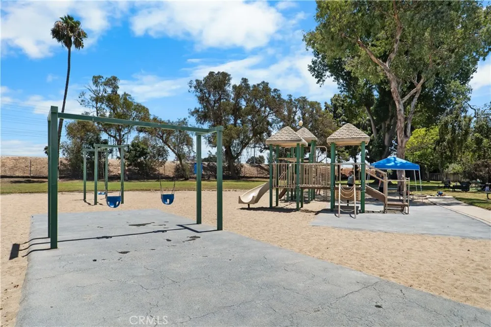 852 Kallin Avenue Long Beach, CA 90815