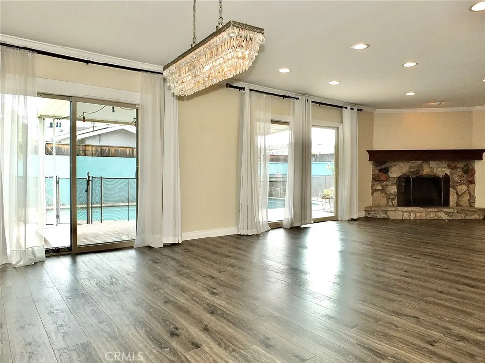 852 Kallin Avenue Long Beach, CA 90815