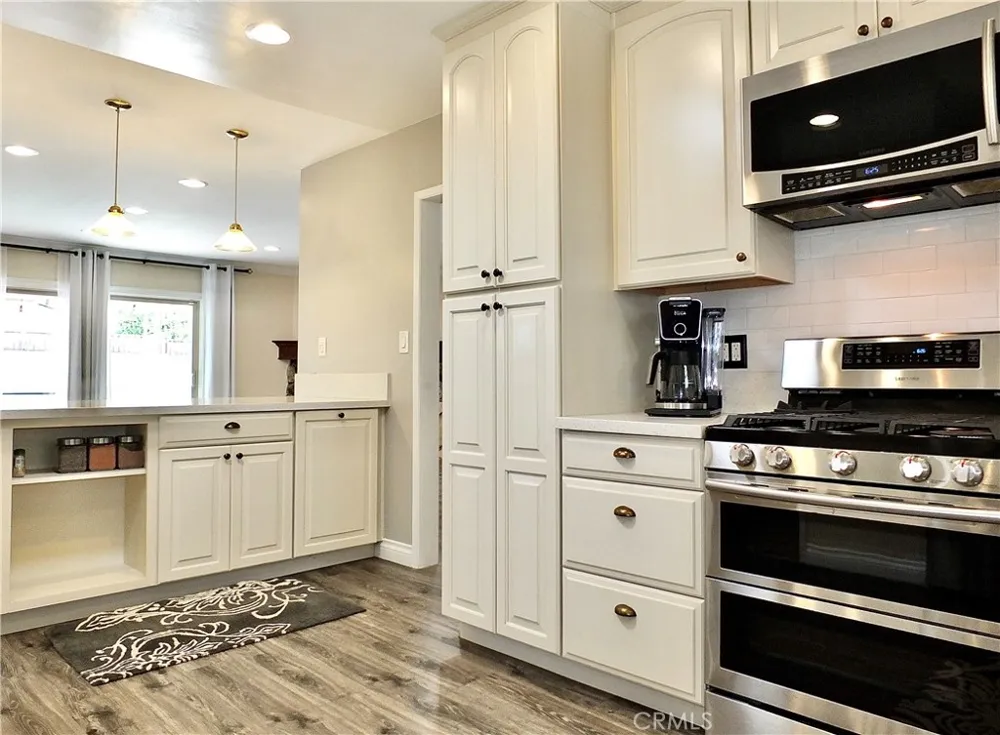 852 Kallin Avenue Long Beach, CA 90815
