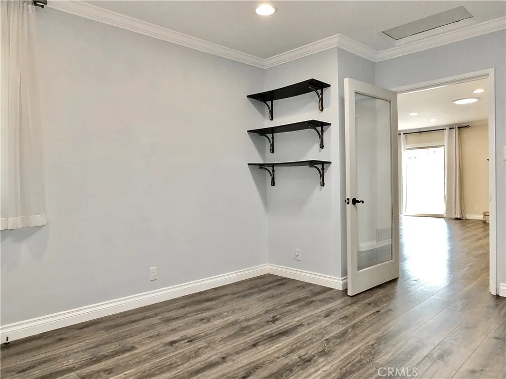 852 Kallin Avenue Long Beach, CA 90815