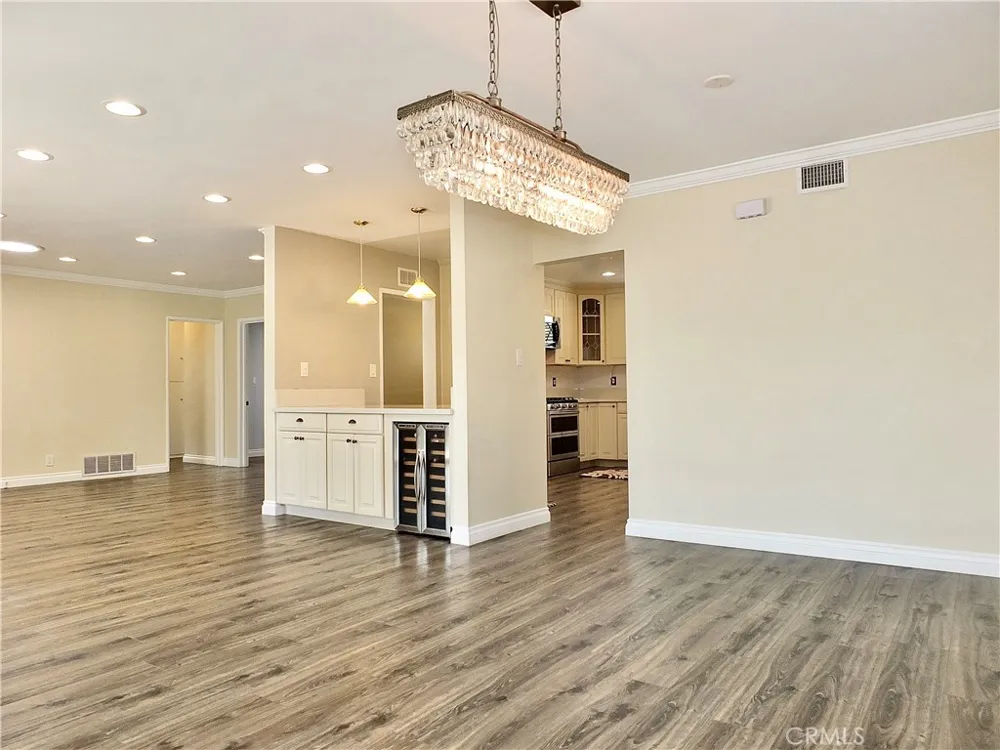 852 Kallin Avenue Long Beach, CA 90815