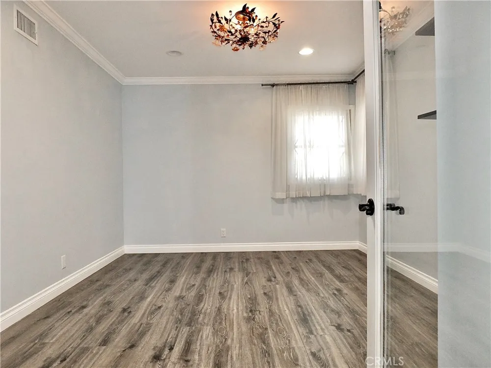 852 Kallin Avenue Long Beach, CA 90815