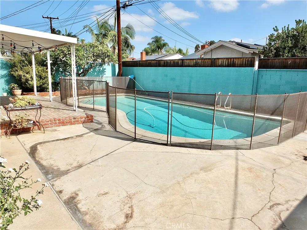 852 Kallin Avenue Long Beach, CA 90815