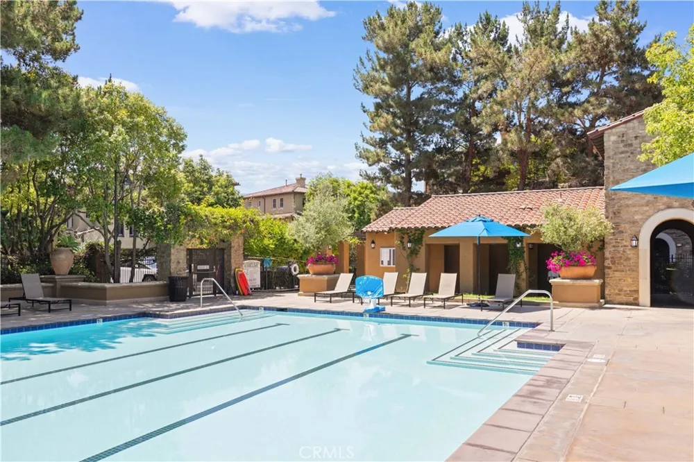 141 Danbrook Irvine, CA 92603