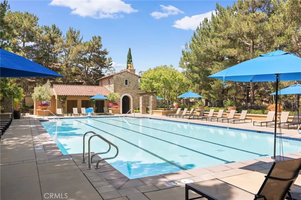 141 Danbrook Irvine, CA 92603