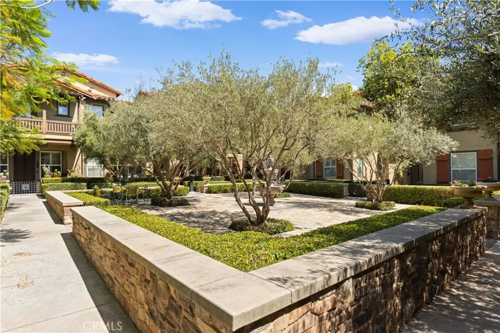 141 Danbrook Irvine, CA 92603