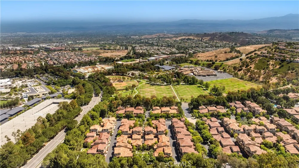 141 Danbrook Irvine, CA 92603