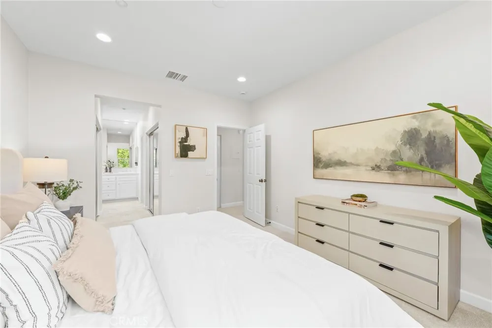 141 Danbrook Irvine, CA 92603