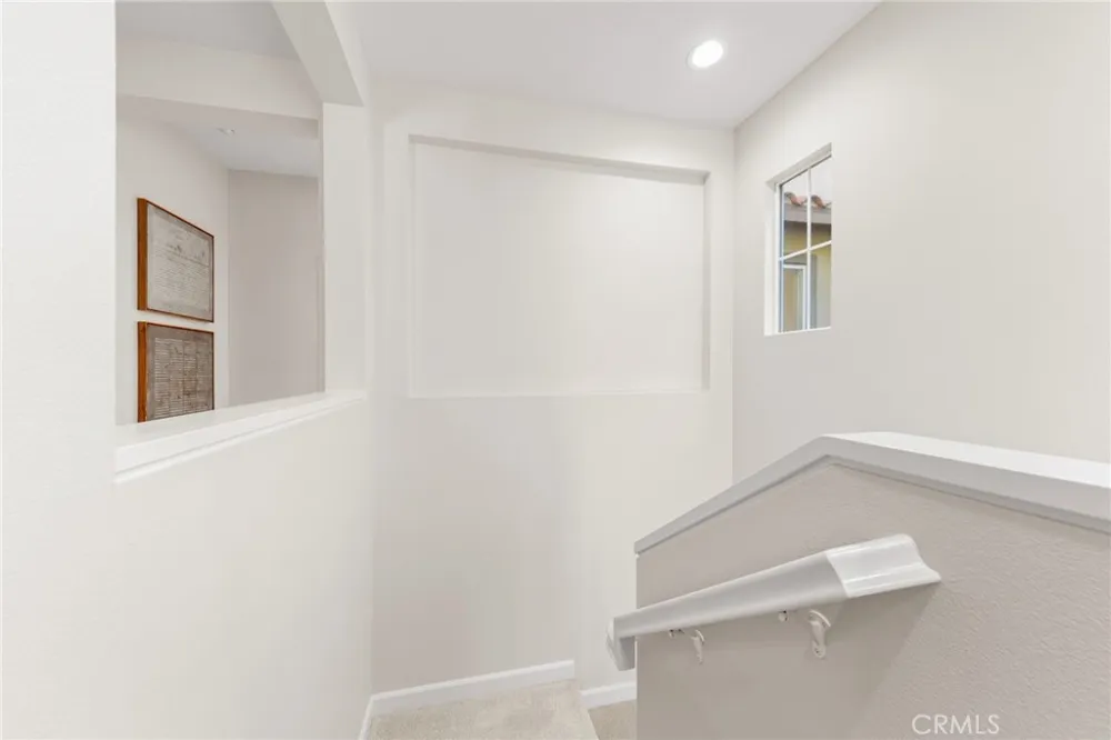 141 Danbrook Irvine, CA 92603