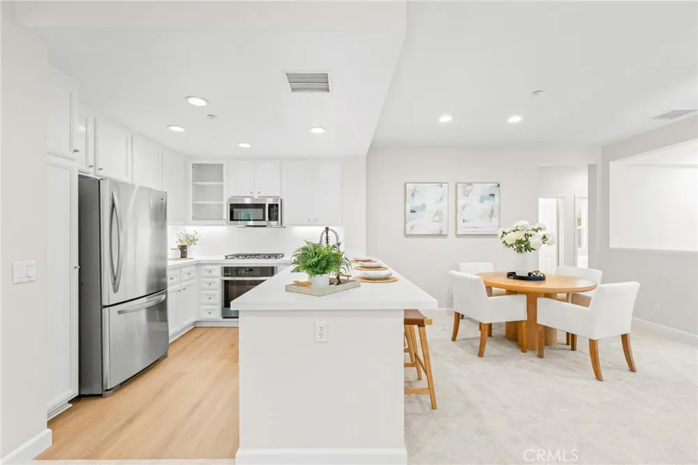 141 Danbrook Irvine, CA 92603