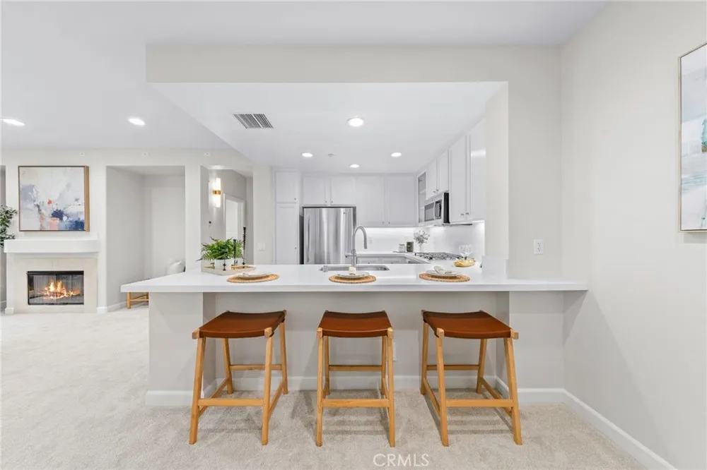141 Danbrook Irvine, CA 92603