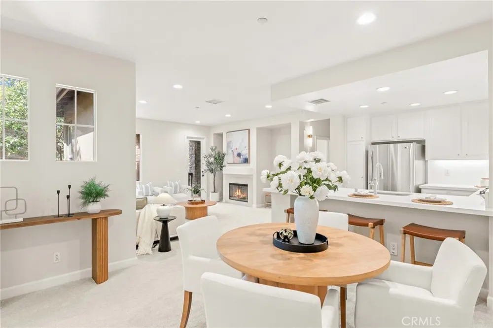141 Danbrook Irvine, CA 92603