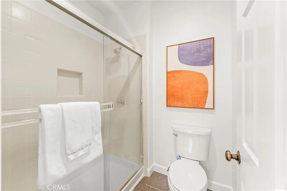 141 Danbrook Irvine, CA 92603