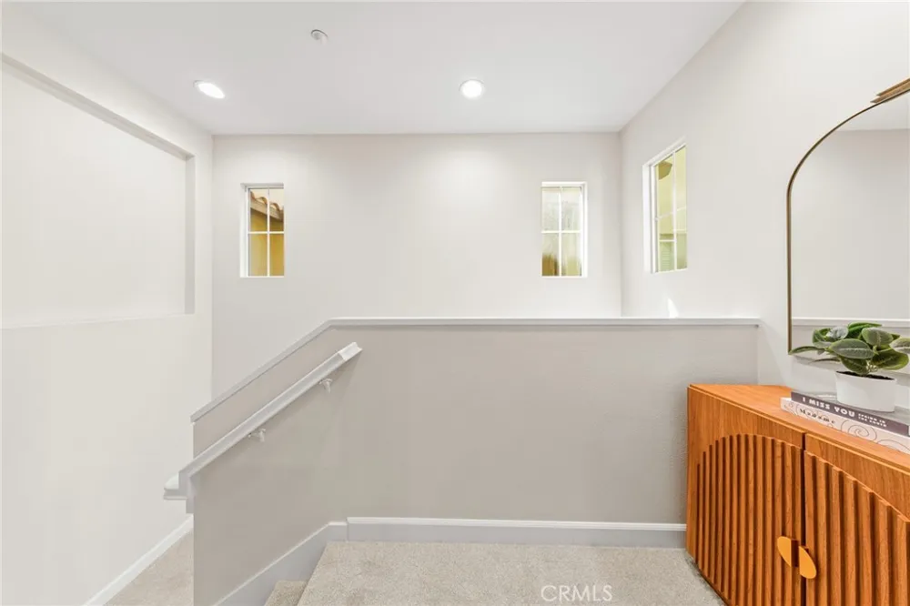 141 Danbrook Irvine, CA 92603