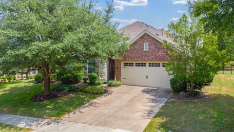 919 Quarry Oaks Drive