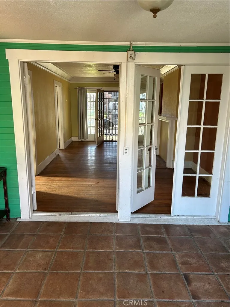 1184 Kenmore Los Angeles, CA 90029