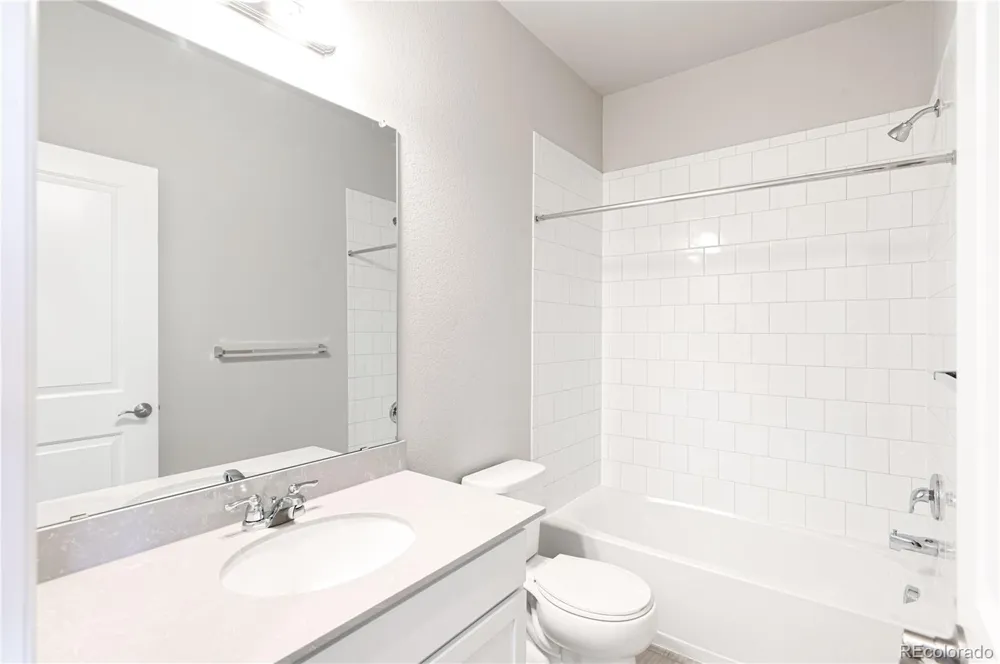 14883 E Belleview Drive Aurora, CO 80015