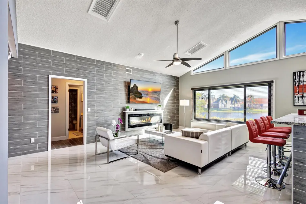 12870 La Rochelle Circle Palm Beach Gardens, FL 33410