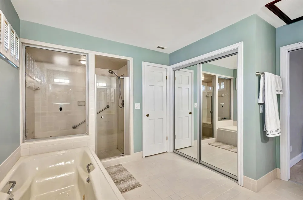 12870 La Rochelle Circle Palm Beach Gardens, FL 33410
