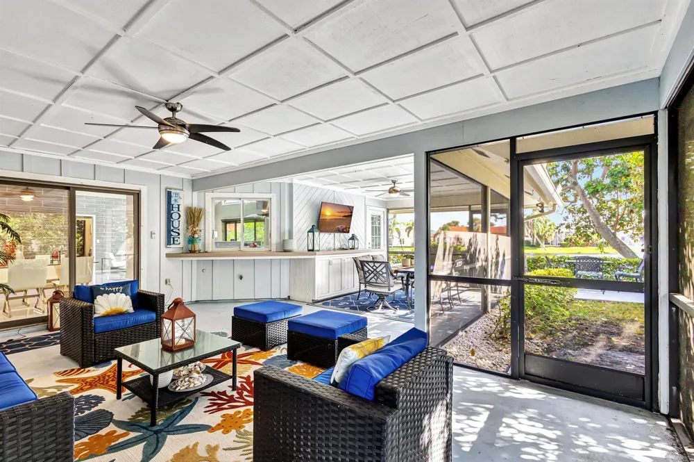 12870 La Rochelle Circle Palm Beach Gardens, FL 33410