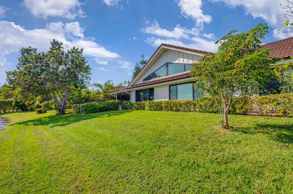 12870 La Rochelle Circle Palm Beach Gardens, FL 33410