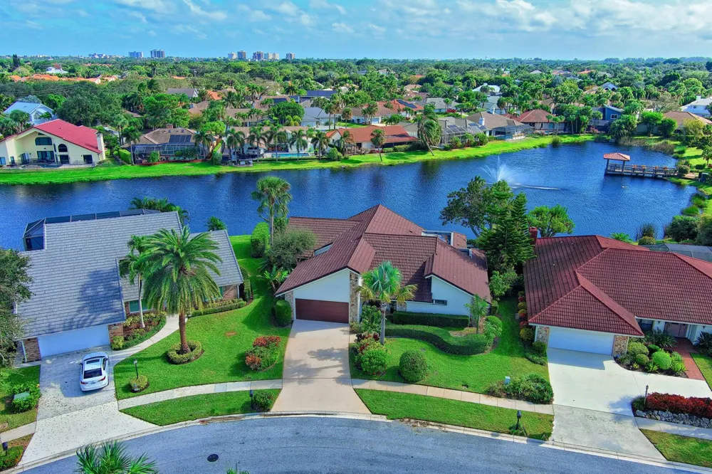 12870 La Rochelle Circle Palm Beach Gardens, FL 33410