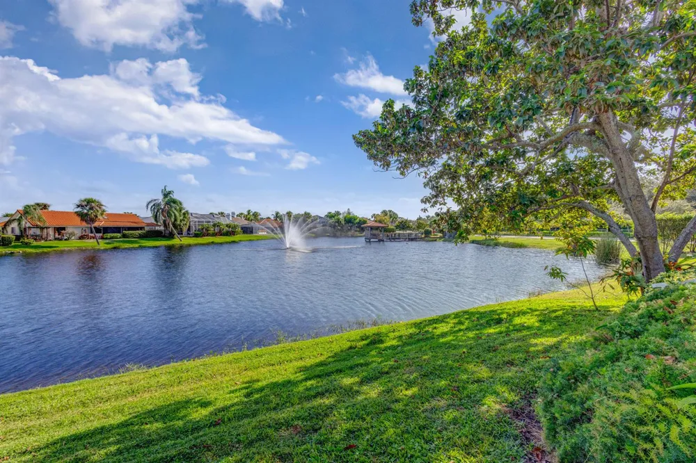 12870 La Rochelle Circle Palm Beach Gardens, FL 33410