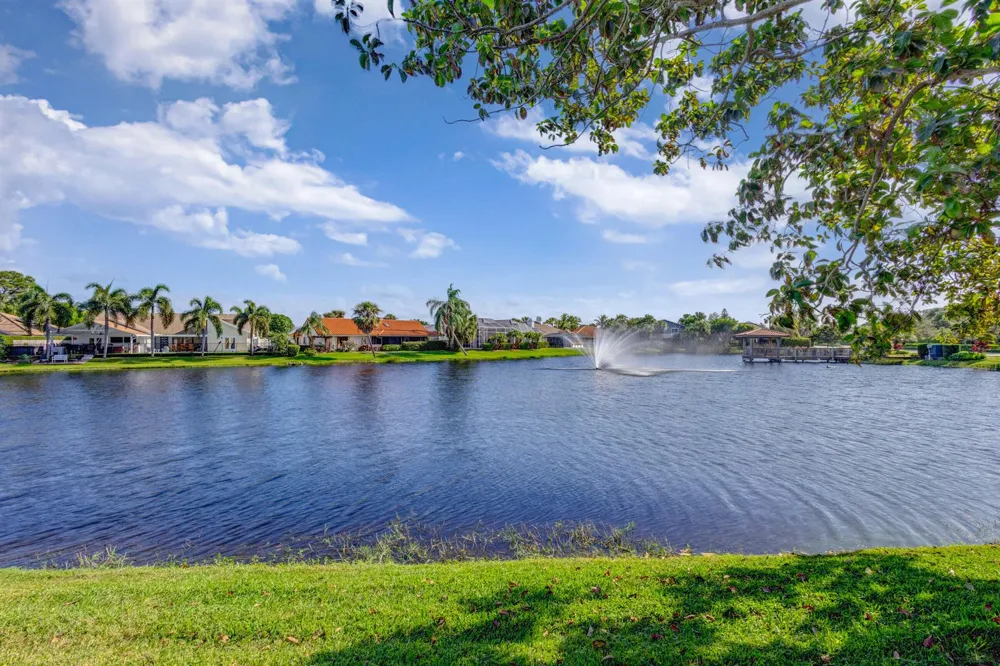 12870 La Rochelle Circle Palm Beach Gardens, FL 33410