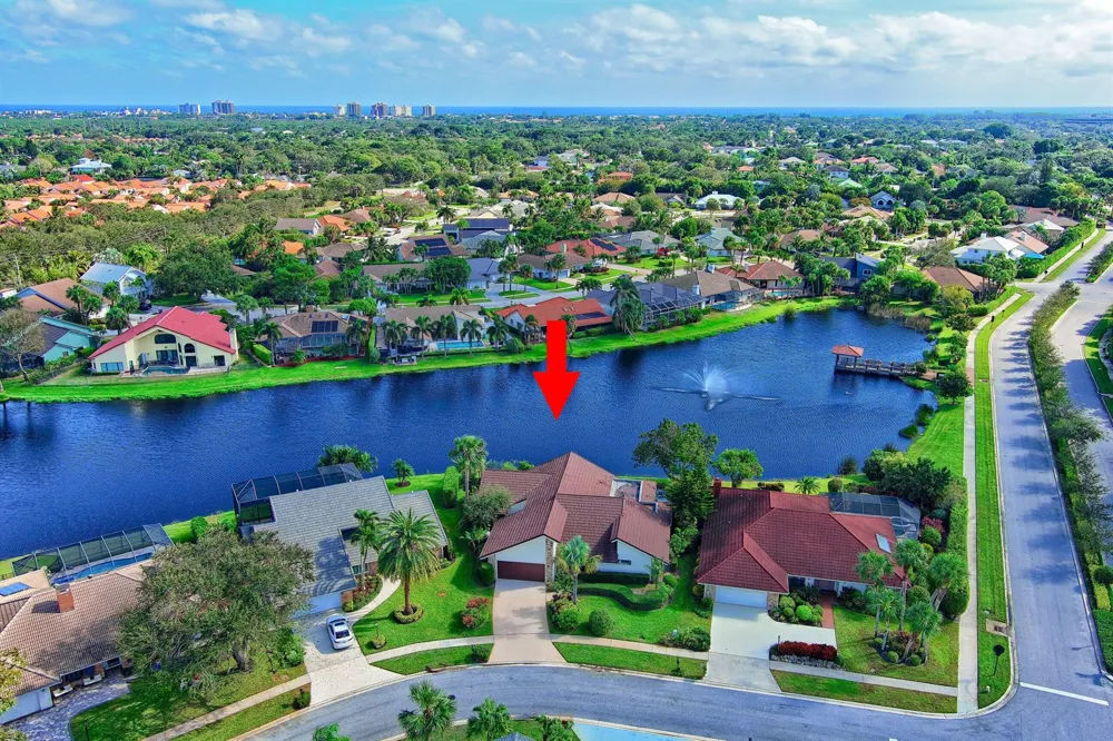 12870 La Rochelle Circle Palm Beach Gardens, FL 33410