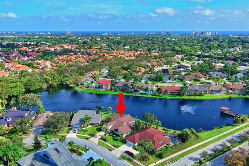12870 La Rochelle Circle Palm Beach Gardens, FL 33410