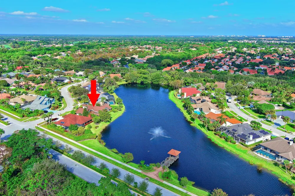 12870 La Rochelle Circle Palm Beach Gardens, FL 33410