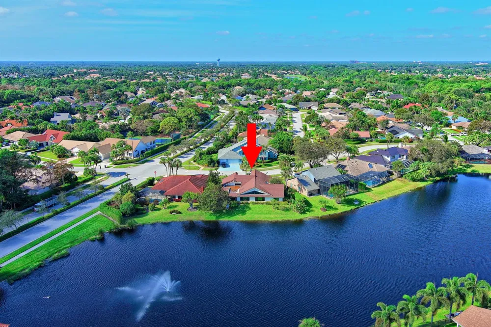 12870 La Rochelle Circle Palm Beach Gardens, FL 33410