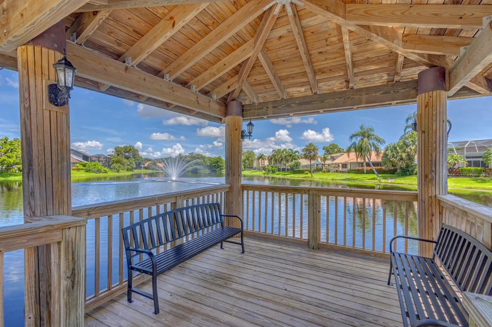 12870 La Rochelle Circle Palm Beach Gardens, FL 33410