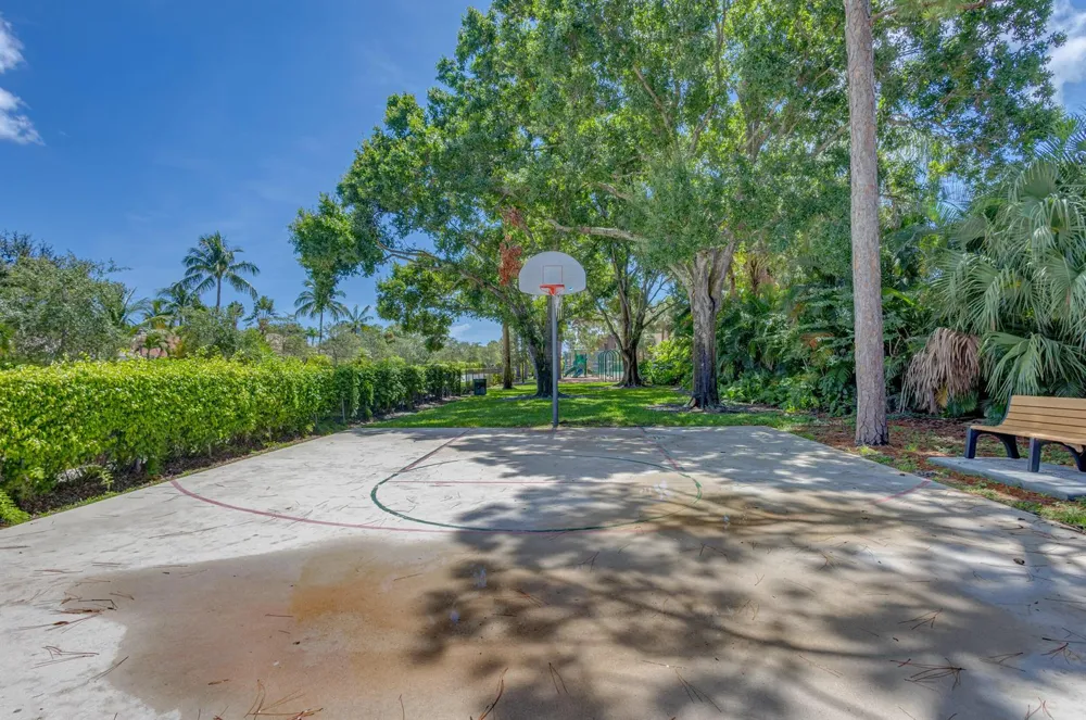 12870 La Rochelle Circle Palm Beach Gardens, FL 33410