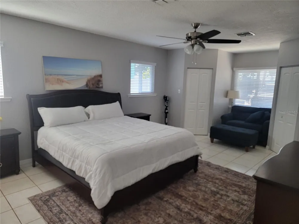 516 1ST AVENUE E Bradenton, FL 34208