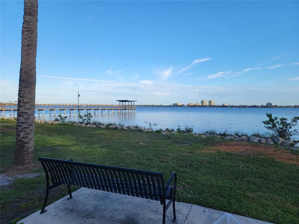 516 1ST AVENUE E Bradenton, FL 34208