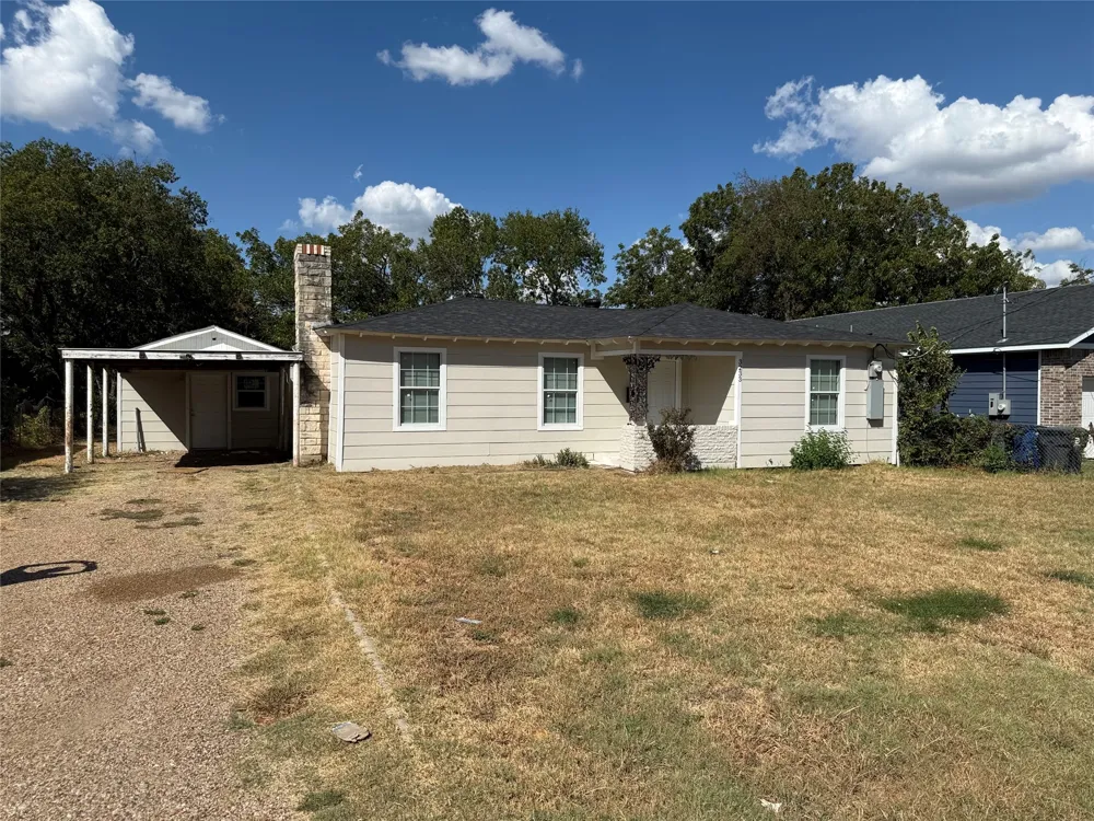 3233 Springview Avenue Dallas, TX 75216